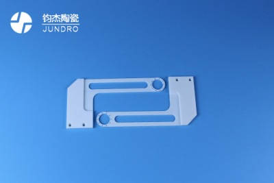 氧化鋁陶瓷結(jié)構(gòu)件對(duì)材質(zhì)有哪些要求