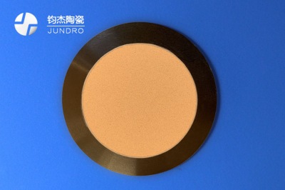 半導(dǎo)體行業(yè)中的氮化鋁陶瓷靜電吸盤